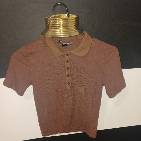 SWS Essentials Women knitted brown collared buttoned crop top - Picture 4 of 8